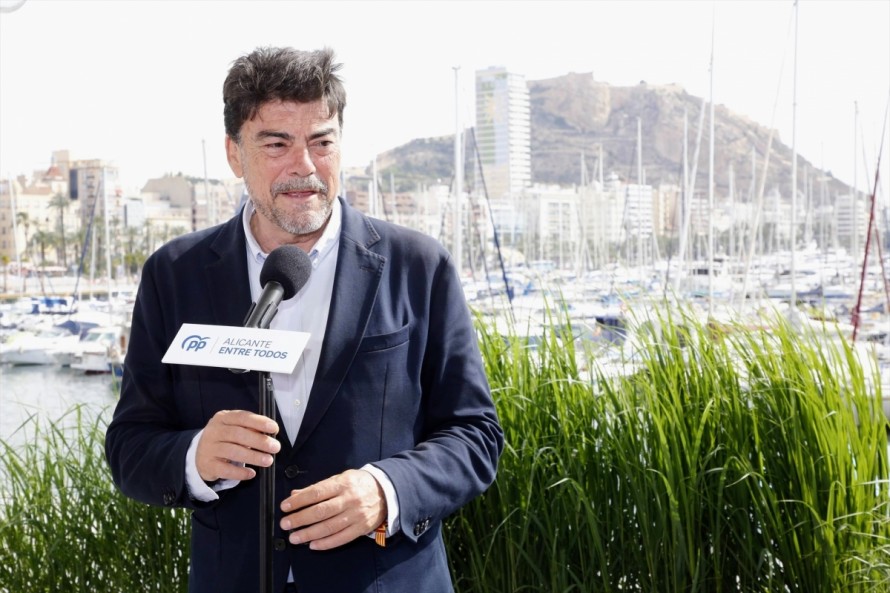 Barcala cree que el 29-N es permitirá poner fin al sanchismo; la izquierda augura soluciones a la vivienda