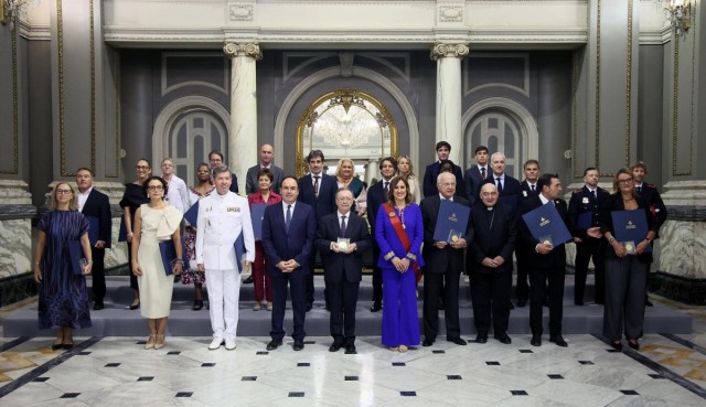 València entrega las distinciones de la ciudad por el 9 d'Octubre con Ceuta como protagonista