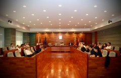 Torrent reclama al Gobierno eliminar la obligación de aplicar la tasa de basuras