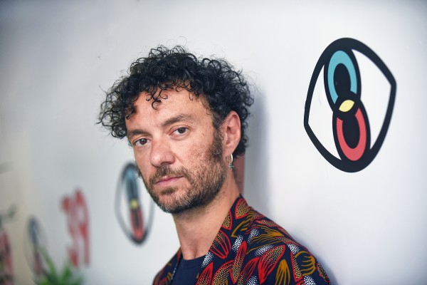 Enrico Maria Artale desgrana las claves de 'El paraíso', la gran triunfadora de Cinema Jove 2024