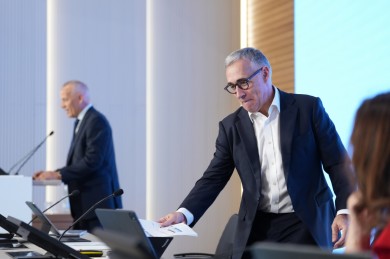 BPCE compra un 7% de Sabadell, valorado en 1.200 millones, con el compromiso de no superar el 10%