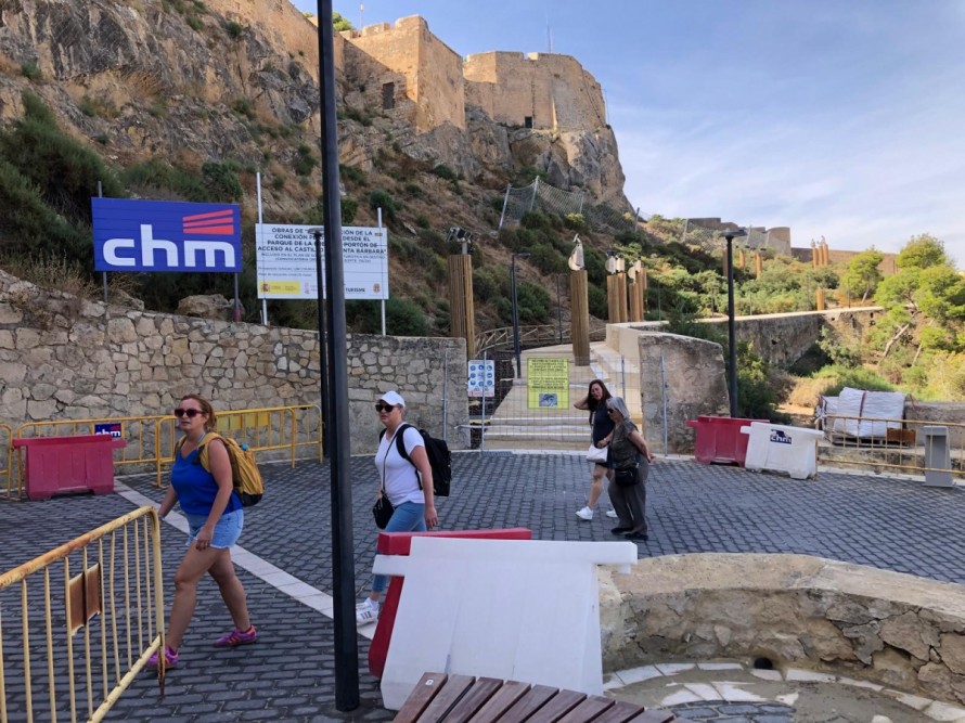 El nuevo atractivo turístico de Alicante: cuenta atrás para la senda peatonal de La Ereta al Castillo