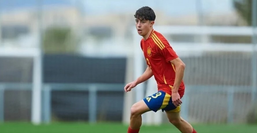 Marc Santos, convocado por España sub 17, no estará disponible ante el Sevilla y Deportivo