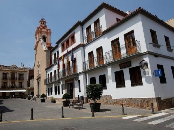 Los vecinos afectados por los incendios del verano tramitan las ayudas mientras La Vilavella es el único que cuantifica los daños