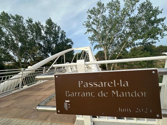 Riba-roja del Túria inugura la pasarela sobre el Barranco de Mandor que conectará con el metro