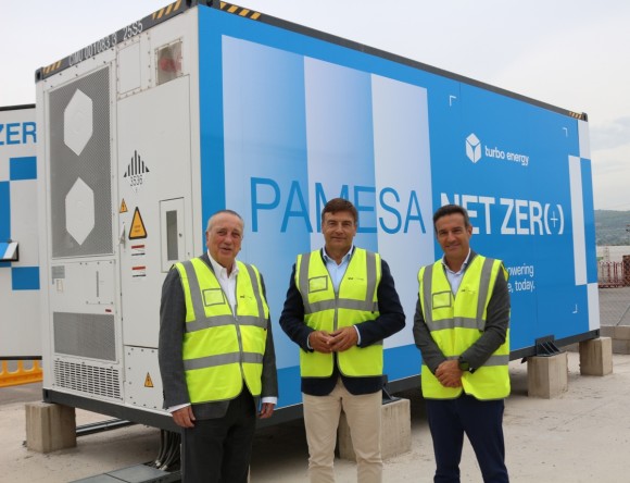 Pamesa avanza en el despliegue de su sistema de energía solar y almacenamiento: 62,5 MWh están en funcionamiento en tres plantas