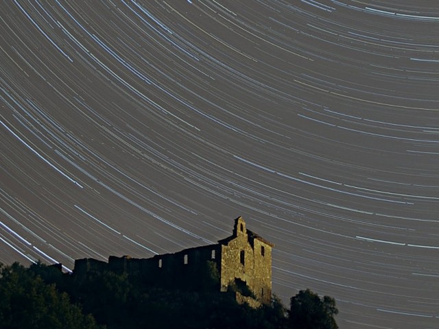 Más de tres décadas de observación en Castellón: la Societat Astronòmica acerca el cielo desde su estudio