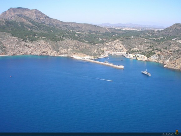 La Armada impulsa la nueva Algameca: 14 millones para proyectar 1.000 metros más de muelles