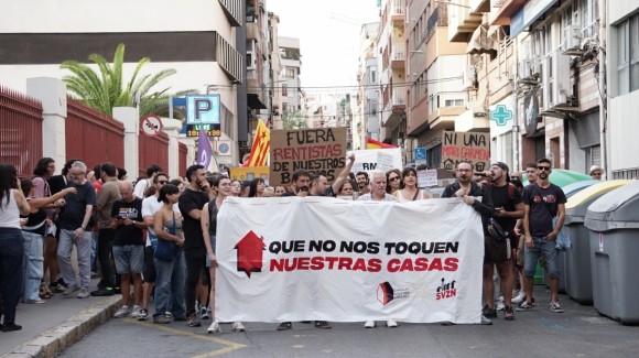 El problema de la vivienda: una mujer con tres hijos se enfrenta al desahucio en Alicante este jueves