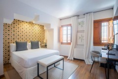 La cadena hotelera Bestprice pide cotizar en el mercado alternativo español BME Growth