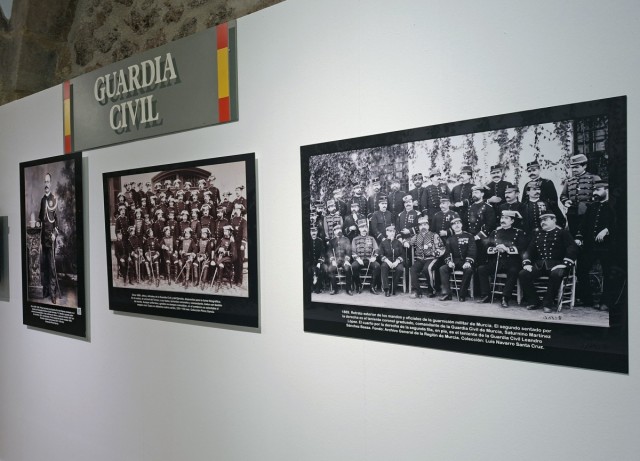 La Guardia Civil del siglo XIX, en imágenes: una exposición en Murcia recorre la historia del Cuerpo en la Región