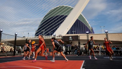 Valencia Basket 3x3 estrena la nueva temporada en casa con La Jaula ACB