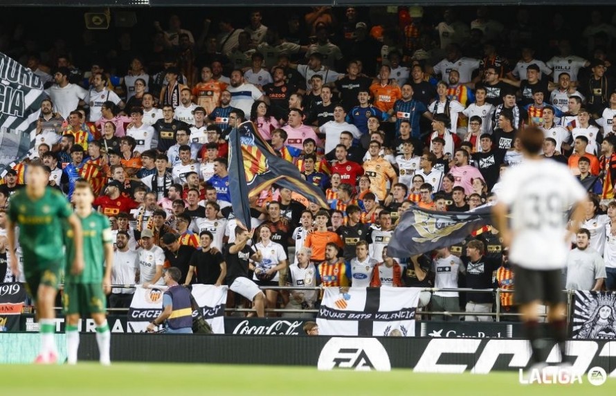 El Valencia ofrecerá llevarse el asiento de Mestalla por un “módico” precio