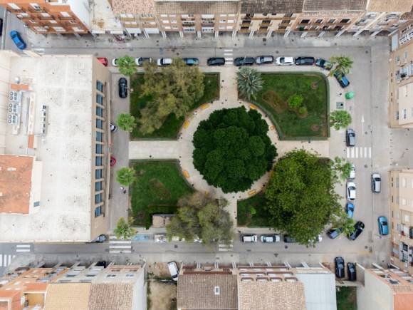Catarroja licita por más de 135.000 euros la remodelación integral de la plaza de las Cortes Valencianas