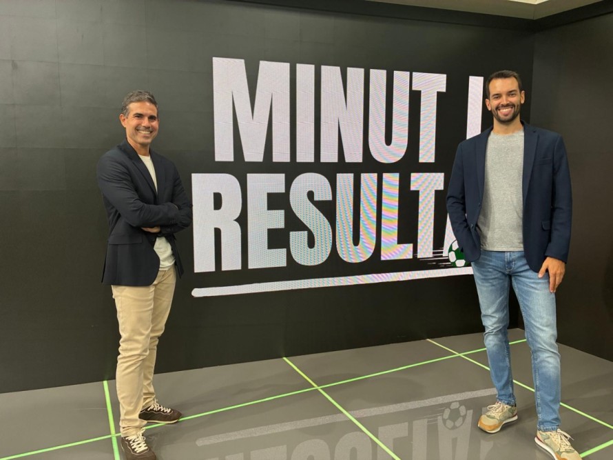 ‘Minut i resultat’ aborda el debut de Aguirre en el Valencia y el partido del Villarreal en el Bernabéu