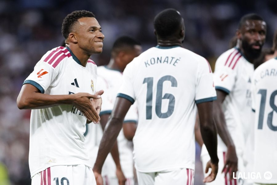 Mbappé celebra su tanto frente al Rayo Vallecano.