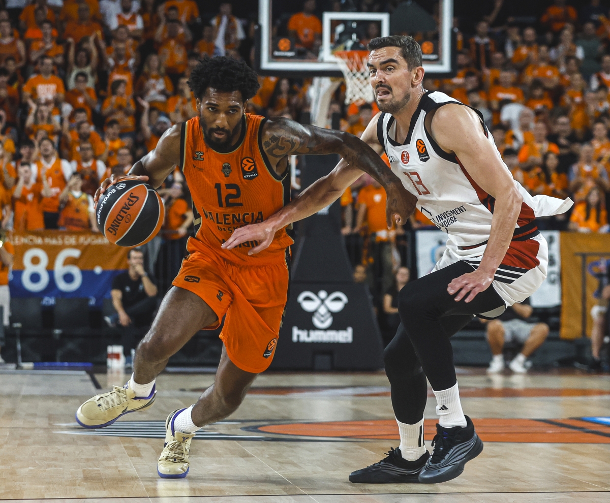 Valencia Basket muestra su mejor versión ante Hapoel y firma un arranque de Euroliga histórico