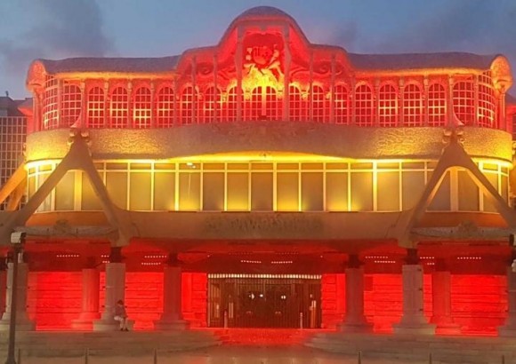La Asamblea Regional se ilumina este lunes con los colores de la bandera de España por el Día de la Fiesta Nacional