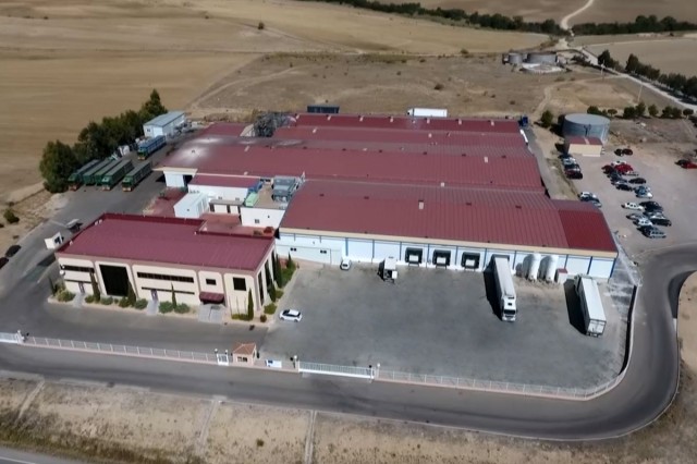 Grupo Fuertes sube la apuesta en el mercado del pollo y compra la toledana Nutrave