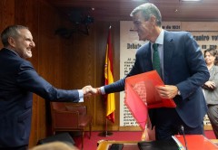 El PSOE estudia presentarse al Senado en lista conjunta con la izquierda alternativa para evitar la mayoría del PP