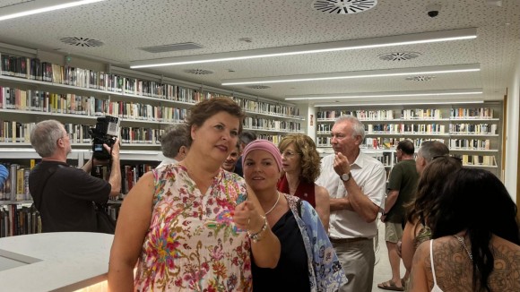 El PSPV acusa a Carrasco de inaugurar la Biblioteca 5.0 