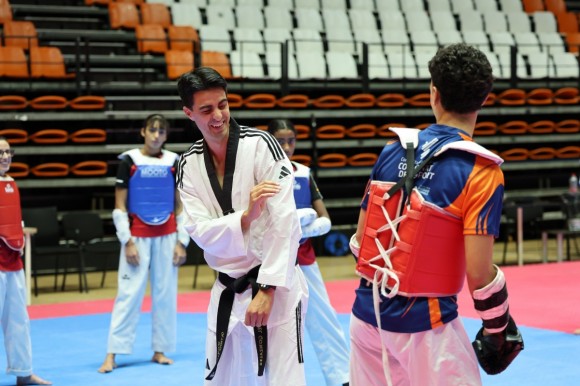Joel González conquista la Fonteta en el Open Internacional de Taekwondo CV