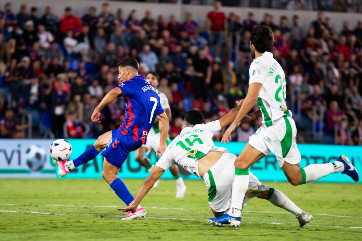 Rastrojo en la jugada de su gol