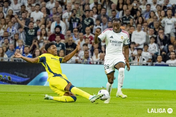 El Villarreal no aprovecha la superioridad numérica y pierde frente al Madrid en un partido bronco 