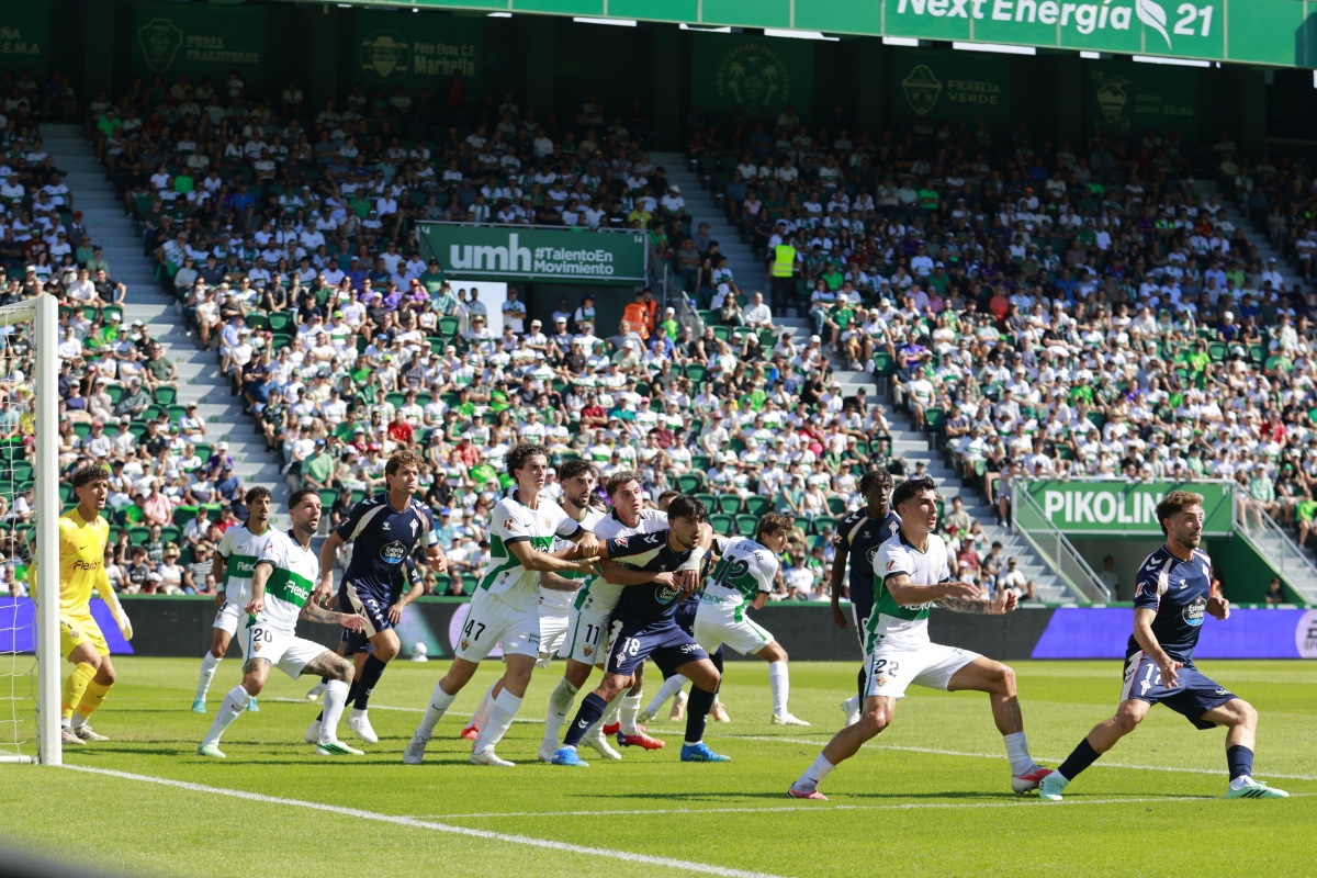 El Elche apenas sufrió en defensa