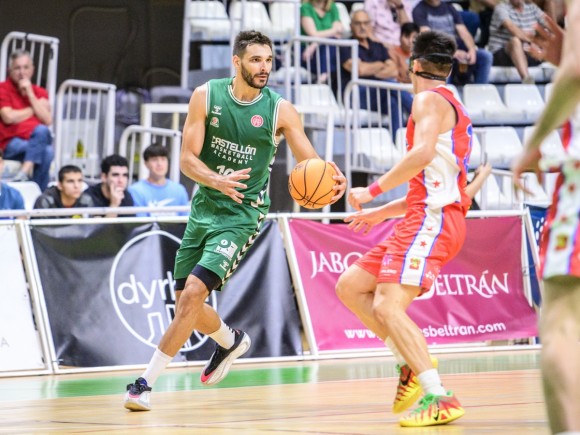 El Amics compite, pero cae ante CB Zaragoza en su estreno en el Ciutat