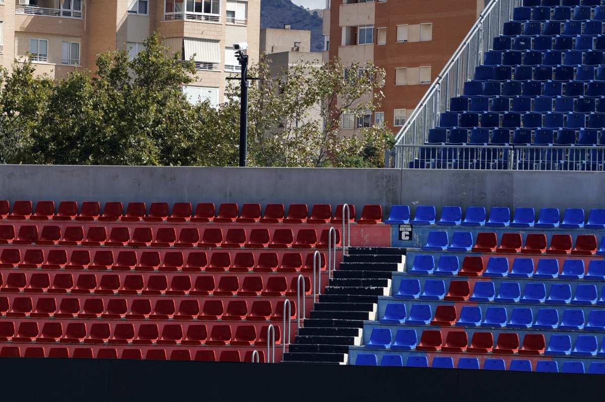Una de las dos cámaras situadas en la grada de General