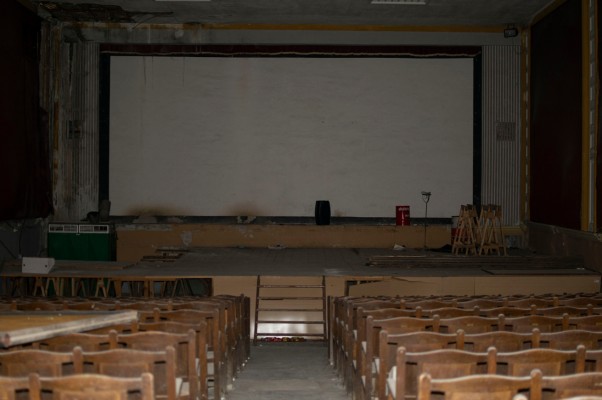 Rótova adjudica la financiación para iniciar la restauración del cine Cervantes