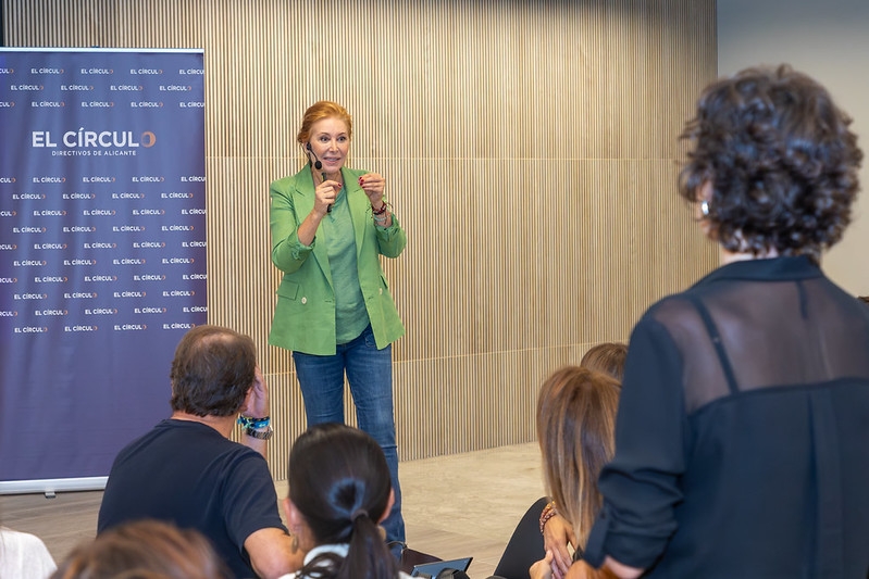 Teresa Viejo.
