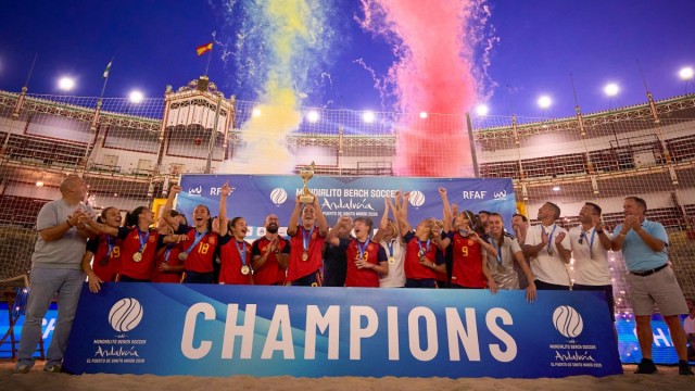 La murciana Andrea Lloret se proclama campeona universal con España en El Puerto de Santa María