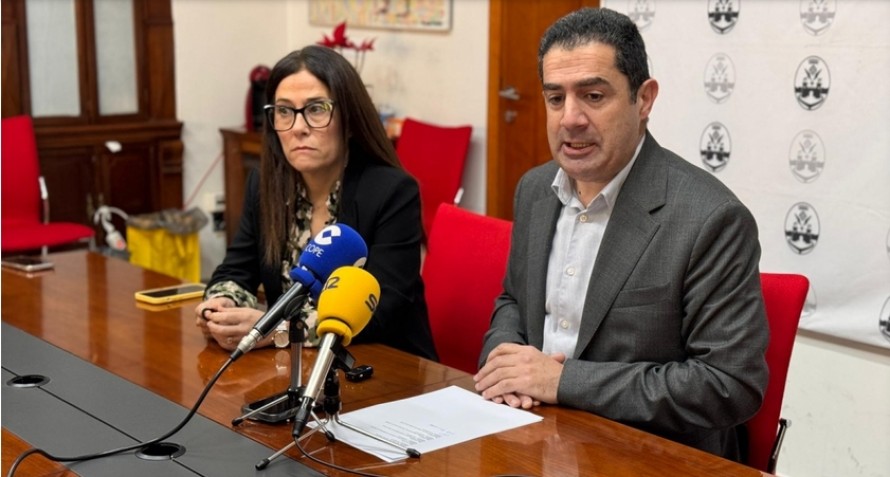 Toni Francés seguirá, de momento, al frente de la Alcaldía de Alcoy, pero podría no terminar la legislatura