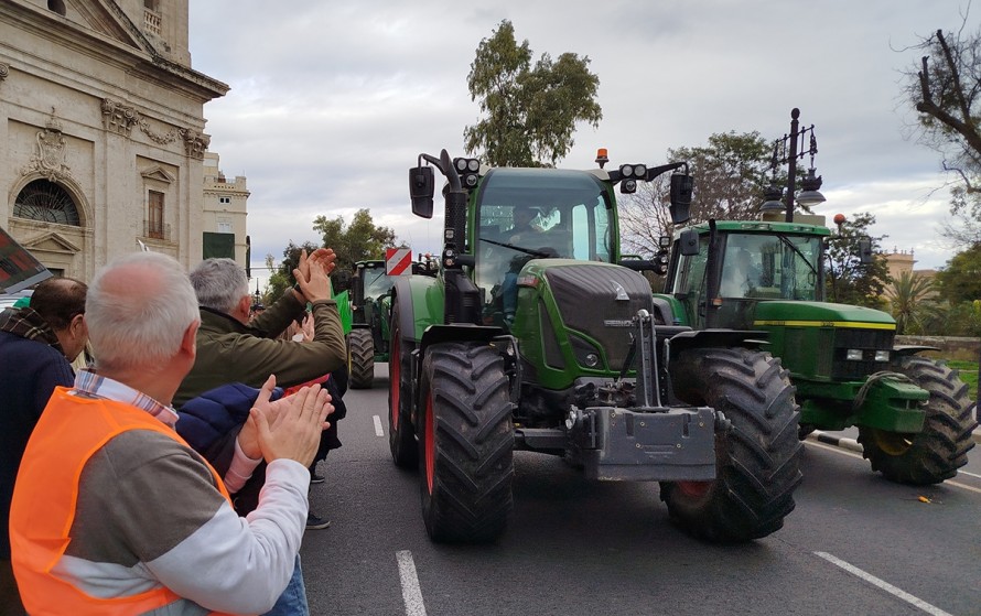 El campo valenciano se suma a la manifestación en Madrid ante el aumento de costes y la falta de rentabilidad del sector