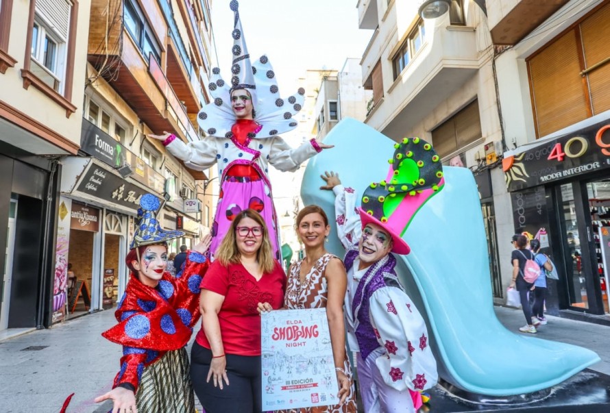 Más de cien comercios tomarán las calles de Elda este sábado en la tercera edición de la Shopping Night