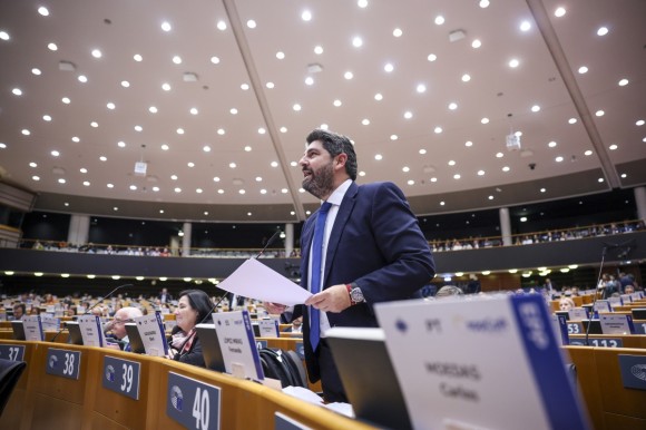 López Miras anuncia en Bruselas que Europa reconoce a Cartagena y Caetra como ejemplos en seguridad y defensa