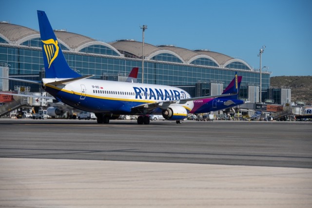 Ryanair apuesta por el invierno en el Miguel Hernández: 4 rutas nuevas y 3,3 millones de asientos