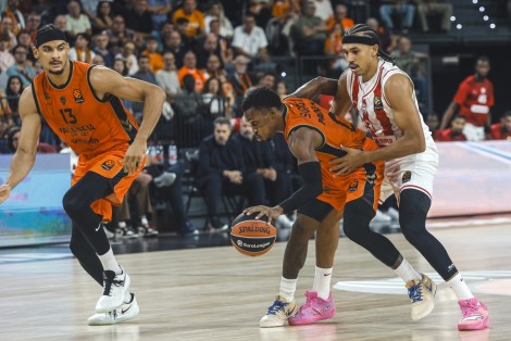 Valencia Basket se 'desploma' ante Olympiacos y deja escapar 28 puntos de ventaja