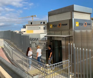 FGV pone en servicio el ascensor de la parada del Tram en el Hospital de La Vila