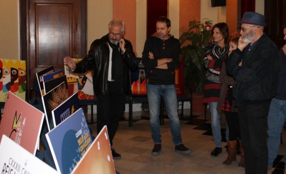 Sin IA, con mucha alcoyanía y por encargo: así será el cartel de la próxima Cabalgata de Alcoy tras eliminar el concurso