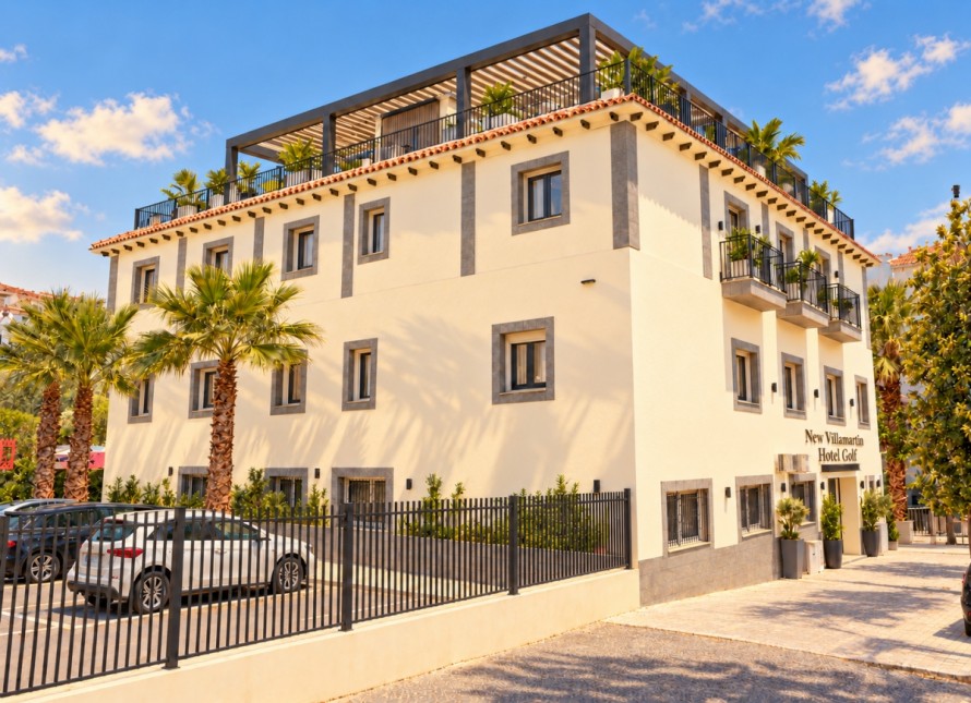 Hausera transformará un hotel de Orihuela Costa en 29 apartamentos turísticos con una inversión de más de 4 millones