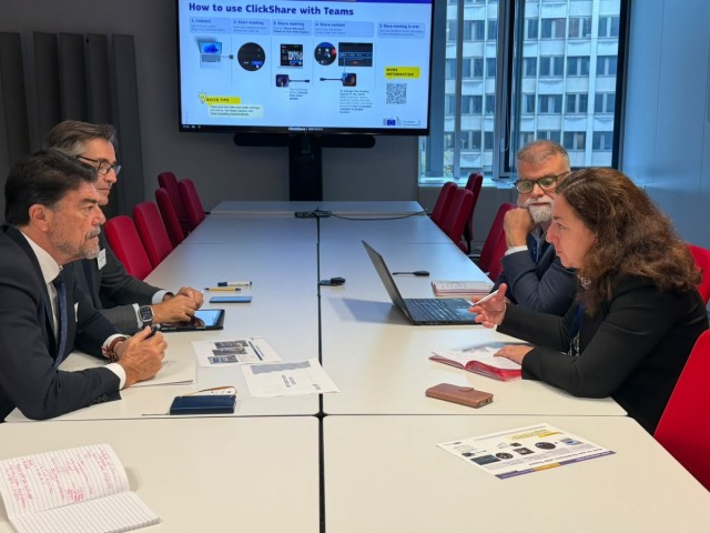 Barcala explora nuevas vías de financiación europea para el proyecto Alicante Agua Circular en Bruselas