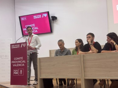 Bielsa calma las aguas: acepta la lista de Morant y logra mantener a Sagredo y a Moreno encabezando al Senado