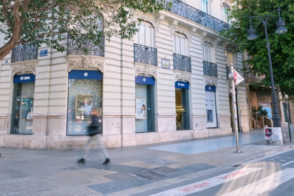 Banco de España multa a CBNK y a cuatro de sus consejeros con casi 400.000 euros