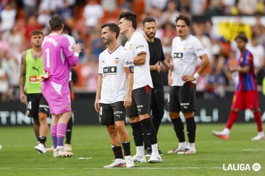 El Valencia, a evitar la peor racha de derrotas seguidas de su historia en Mestalla