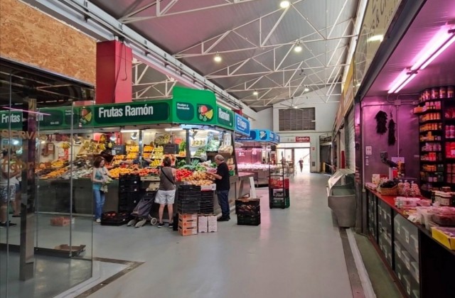 Cartagena busca nuevos comercios para el Mercado de Santa Florentina y la gestión de su aparcamiento