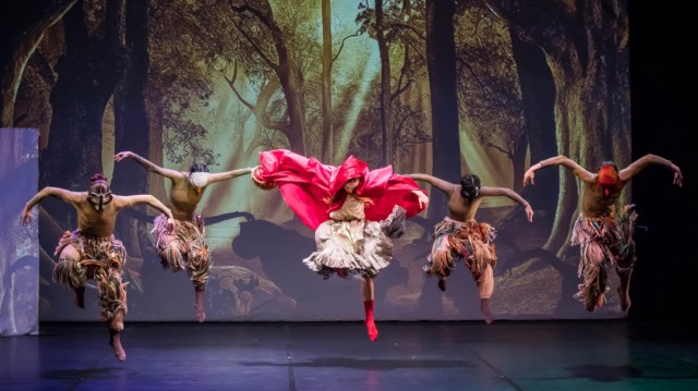'Carmencita y el Lobo': una moderna Caperucita con música de Bizet que lleva la danza a Finestrat