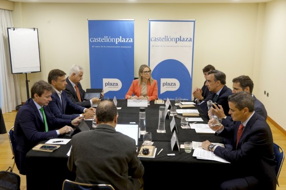 Las imágenes del desayuno de bp y Castellón Plaza sobre 